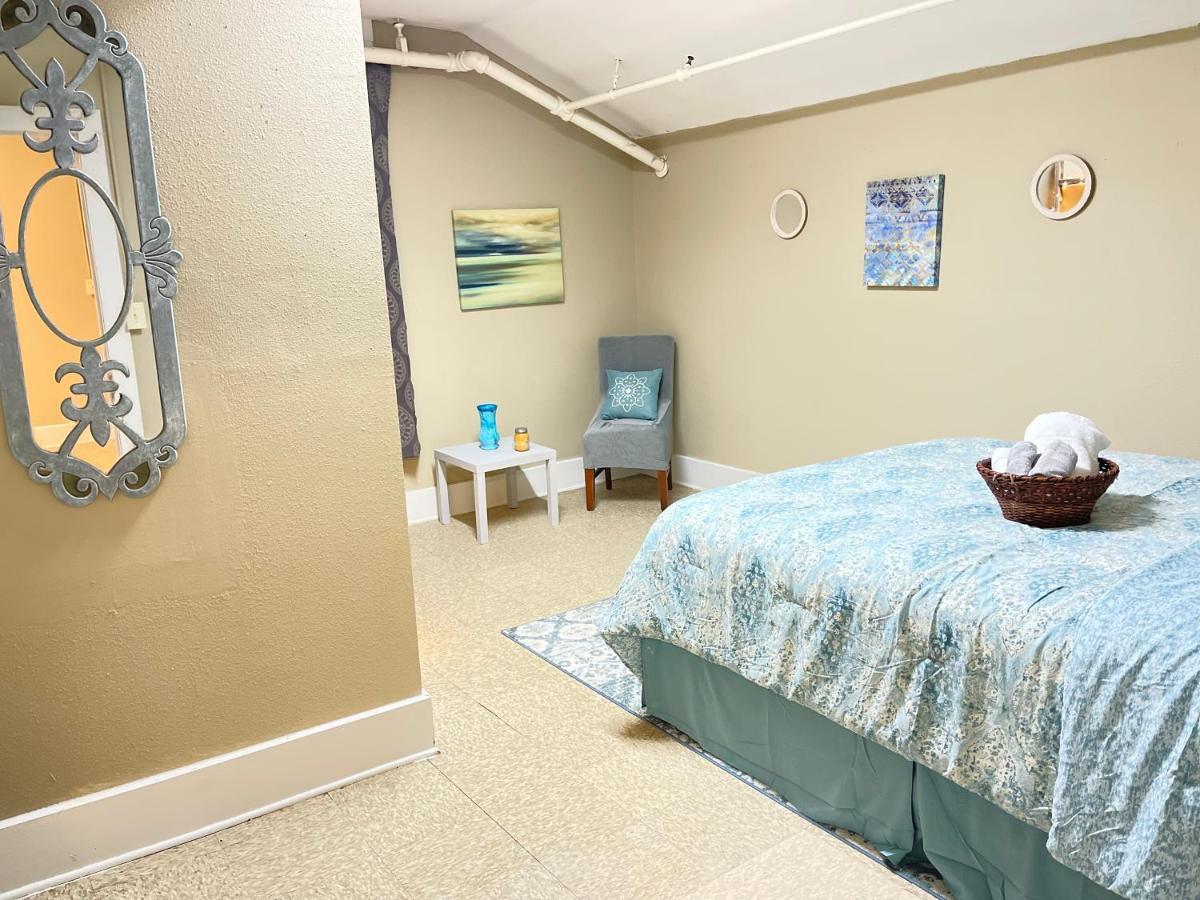 ラファイエット Maison Freetown Bed & Breakfast エクステリア 写真